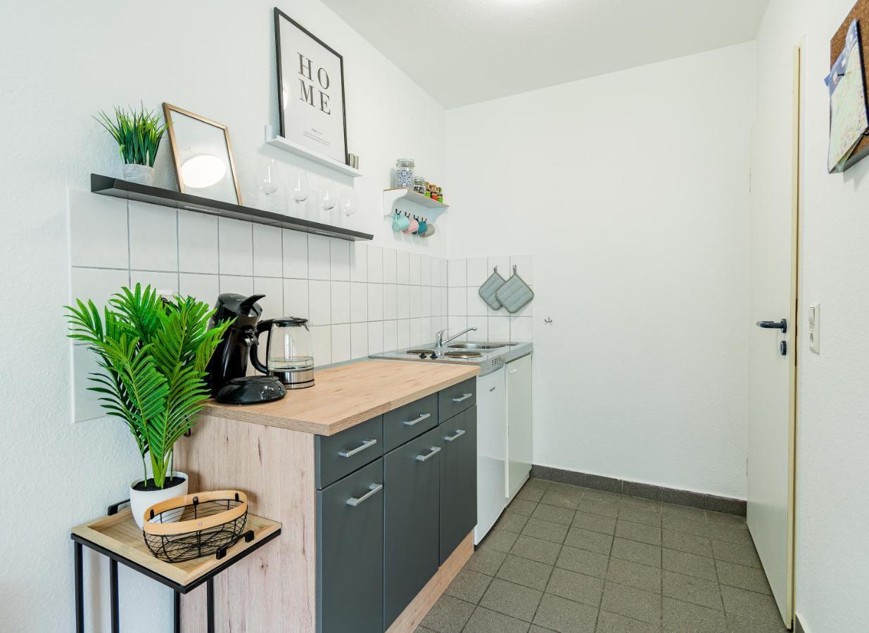 Helles Apartment In Top-Lage Mit Parkplatz Magdeburgo Esterno foto